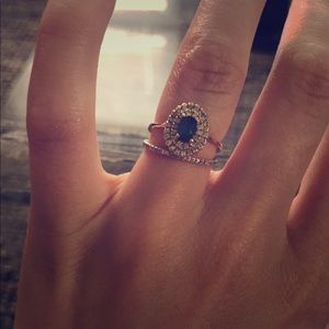 14K yellow gold Emerald wedding set